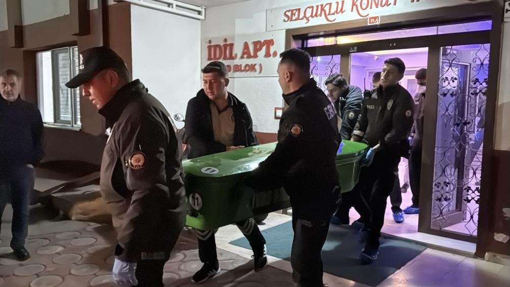 Sivas'taki Korkunç Cinayette Maskeli Şüpheli Detayı-1