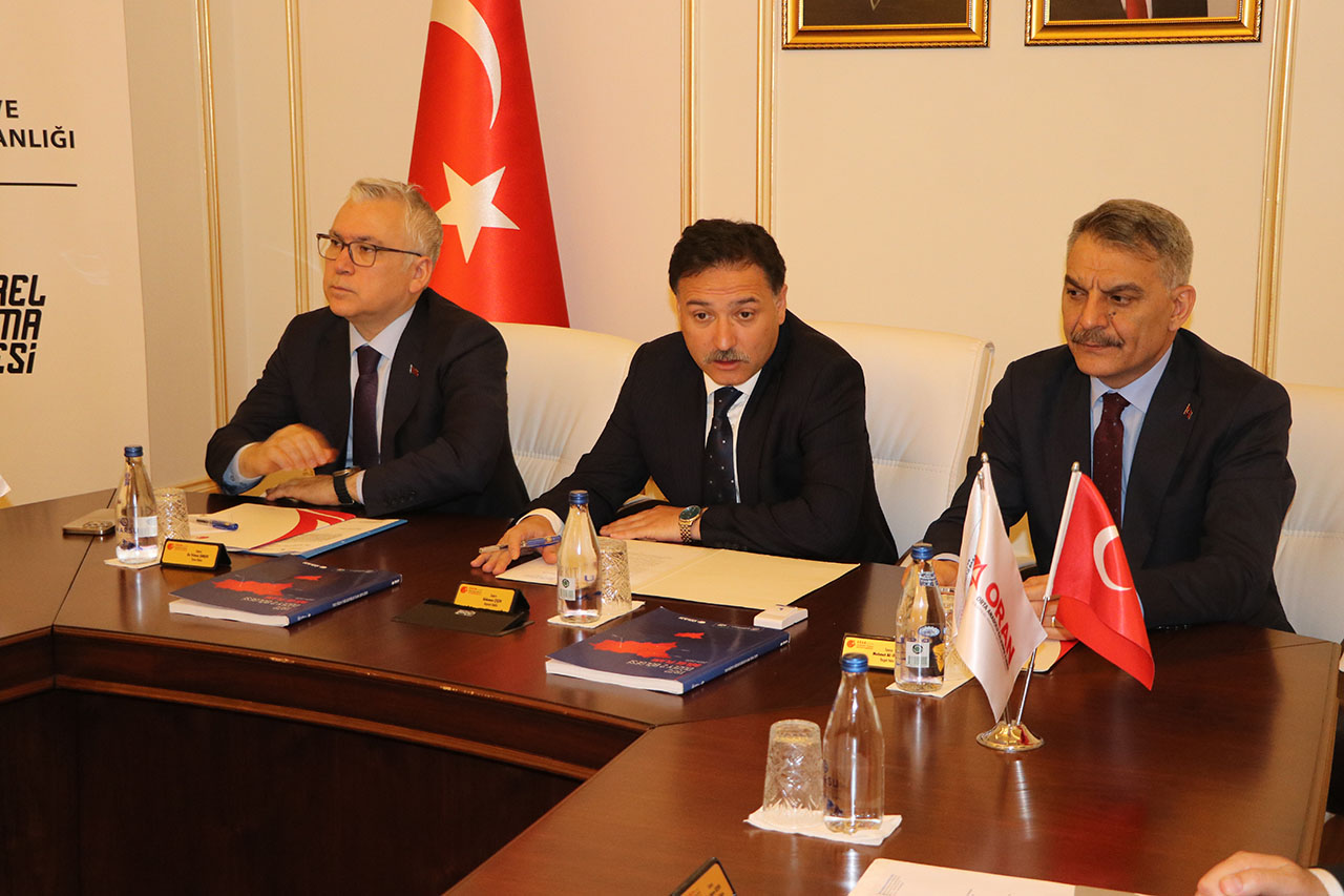 Vali Şimşek Oran Toplantısına Katıldı (2)