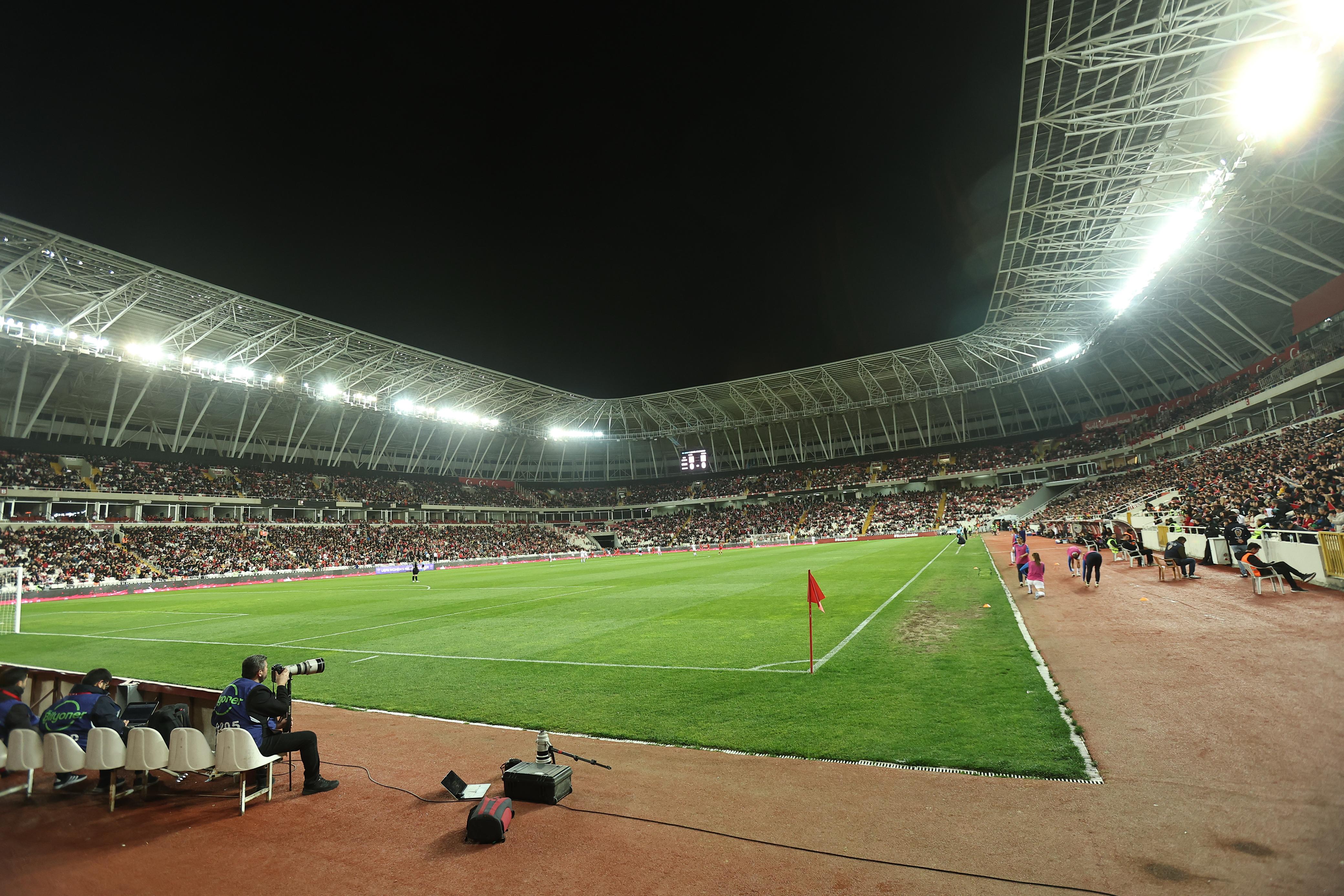 Vanspor-Batman Petrolspor Maçı Sivas’a Yakışır!