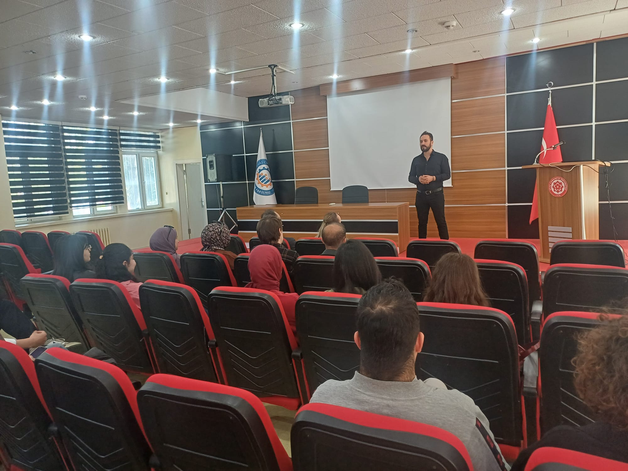 Sivas'ta HPLC Kursu Düzenlendi 