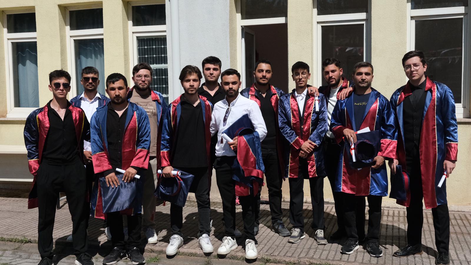 Mezuniyet Törenine Atatürk Damgası 
