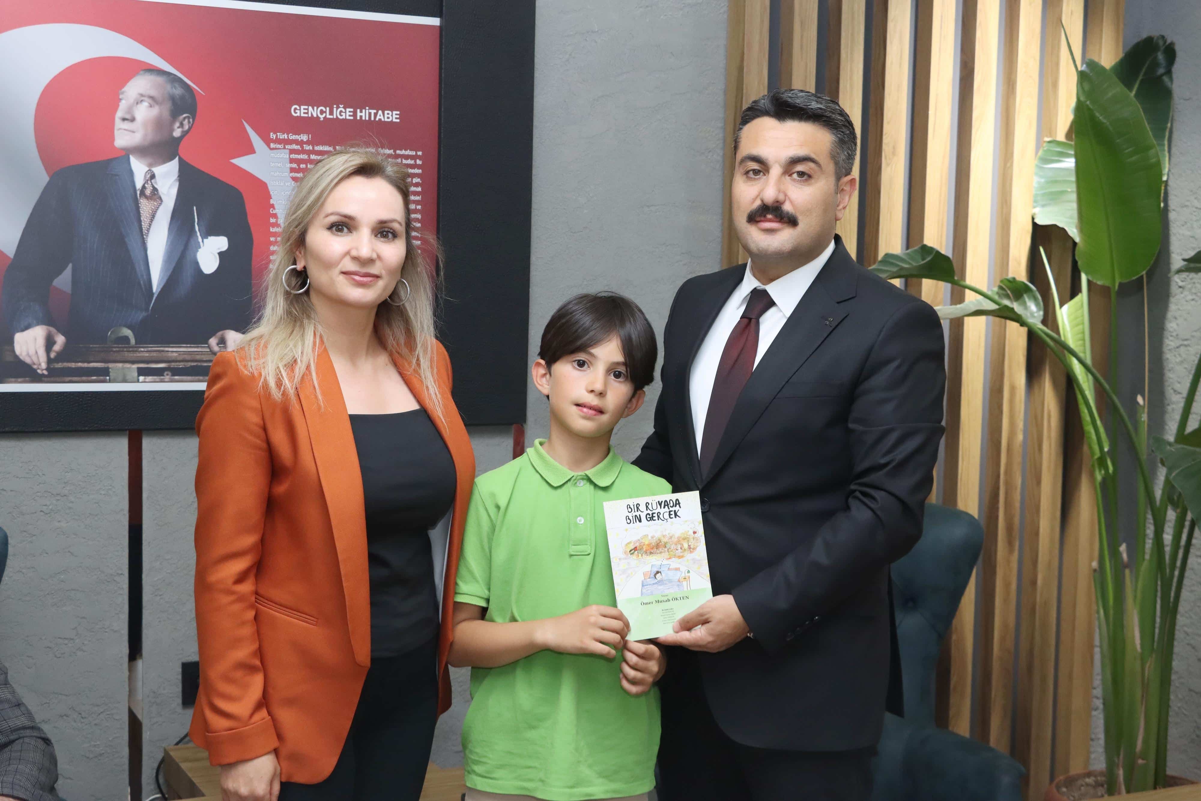 Başarılı öğrencilerden Erdoğan'a ziyaret 