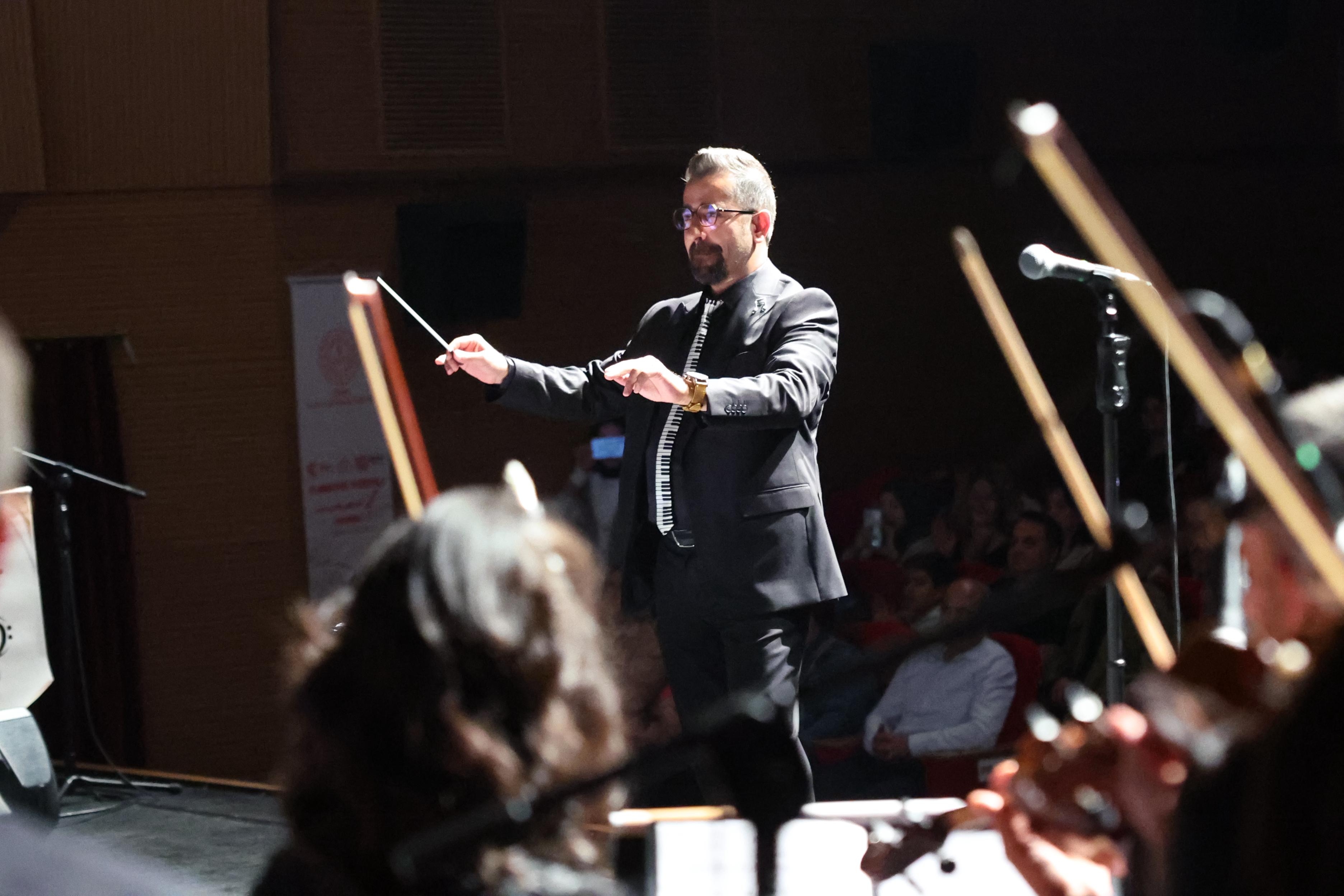 Sivas Maarif Orkestrası"ndan unutulmaz müzik ziyafeti