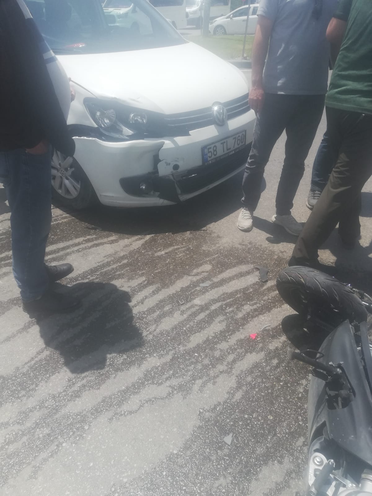 Alibaba’da Kaza: Motosiklet Sürücüsü Yaralandı