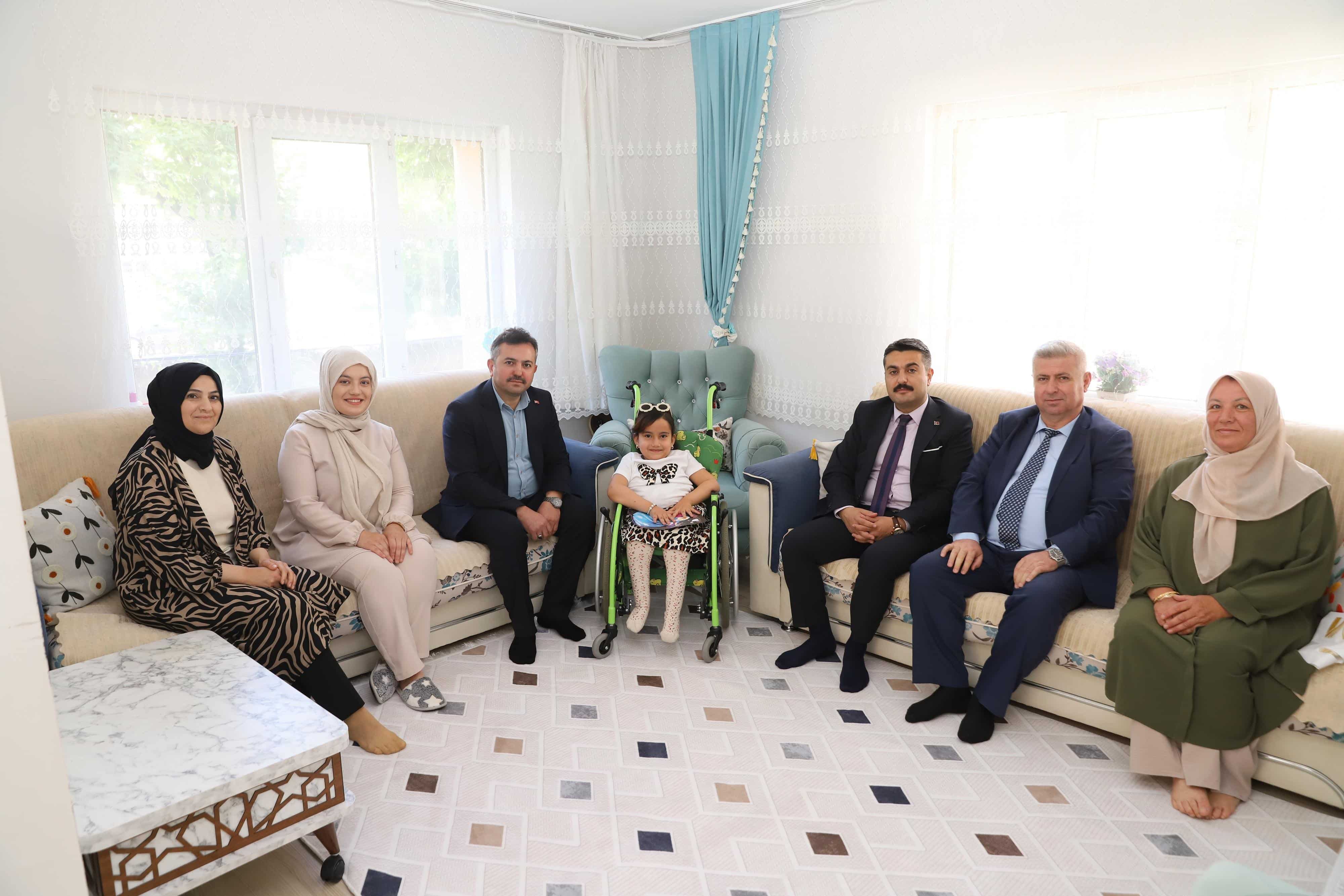 Sivas'ta Evde Eğitim Alan Öğrenciler Karne Heyecanı Yaşadı
