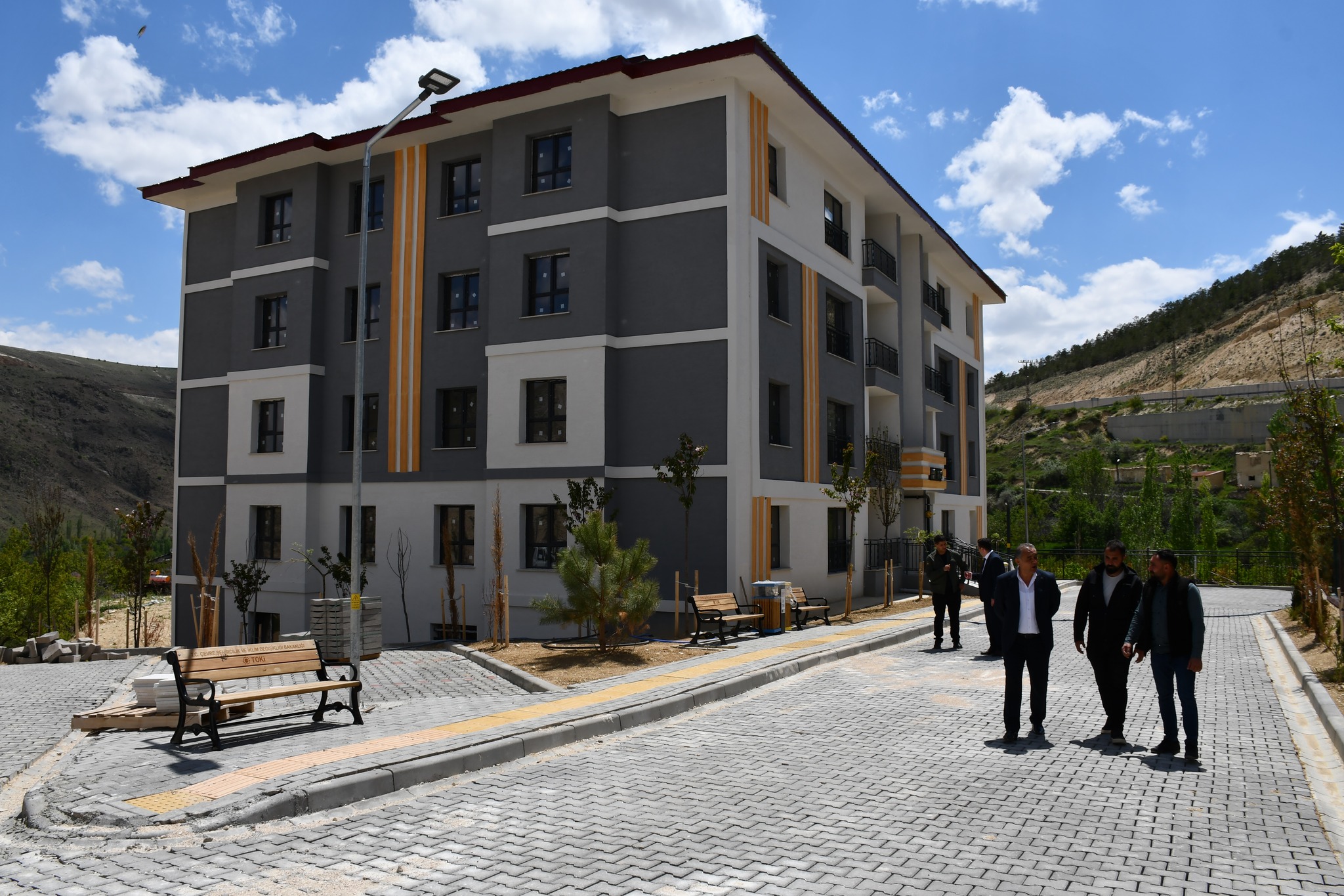 Sivas’ta Depremzedeler İçin Önemli An: Erdoğan Kura Çekimine Canlı Bağlanacak