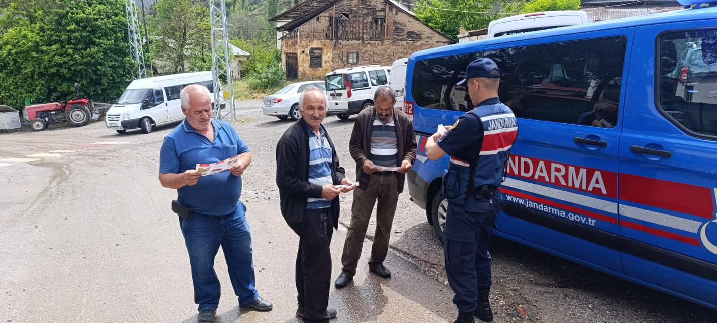 Sivas'ta jandarma "kene" teyakkuzunda: Bunları yaparsanız... 