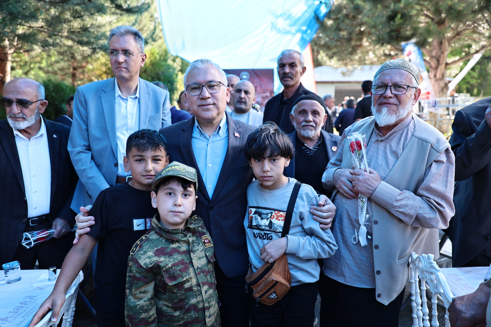 Sivas'ta Jandarma'dan Şehit Ailelerine Babalar Günü'nde Vefa Buluşması