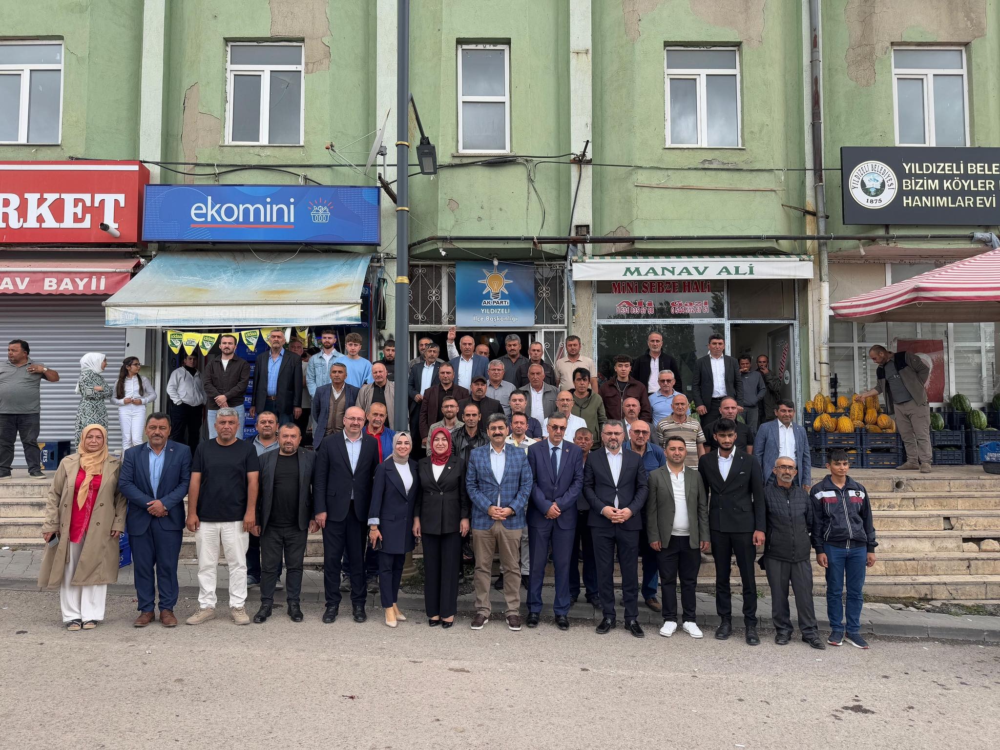 AK Parti heyeti Yıldızeli'nde 