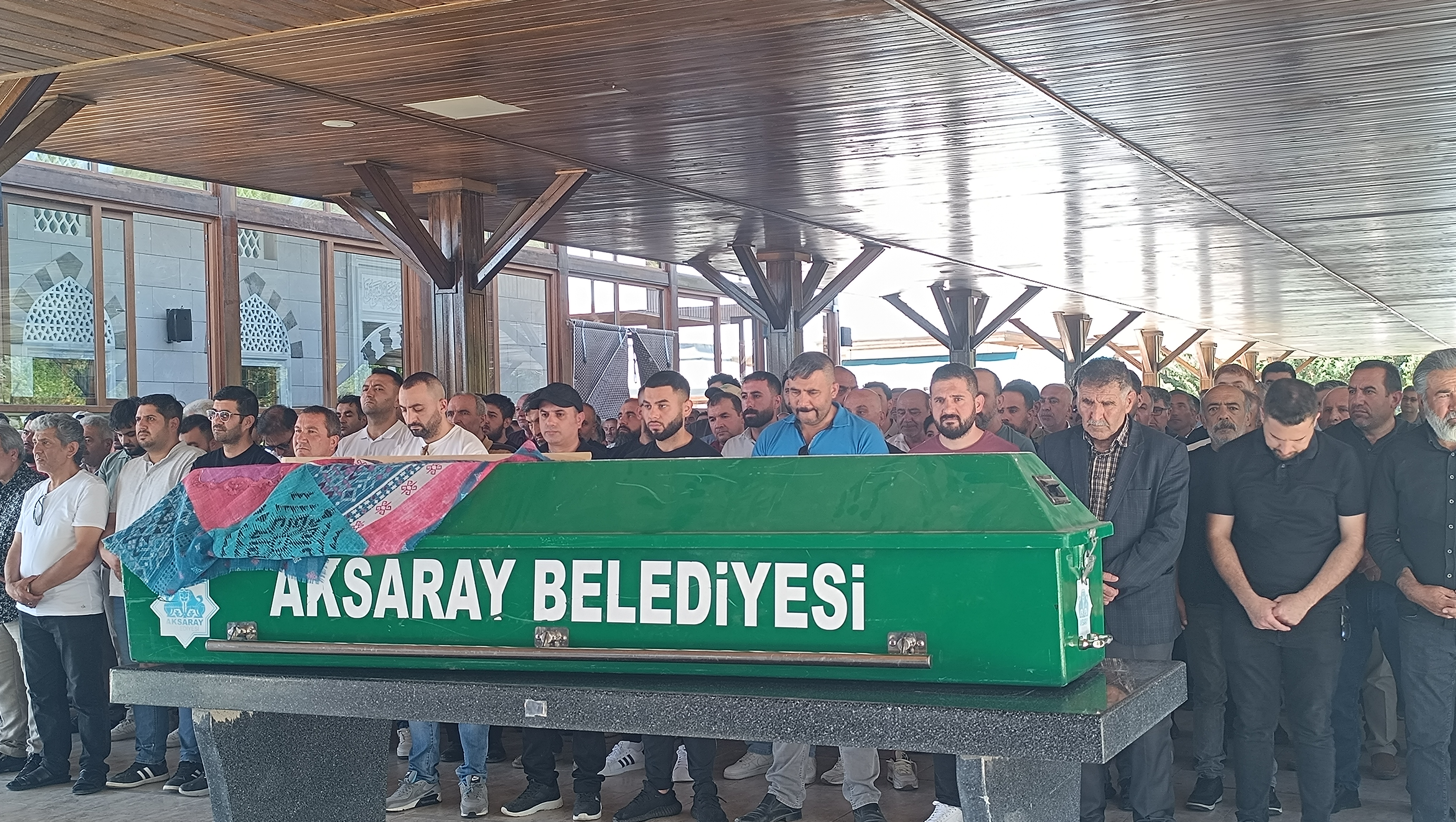 YKS'ye giderken trafik kazası geçirmişti... Son yolculuğuna uğurlandı