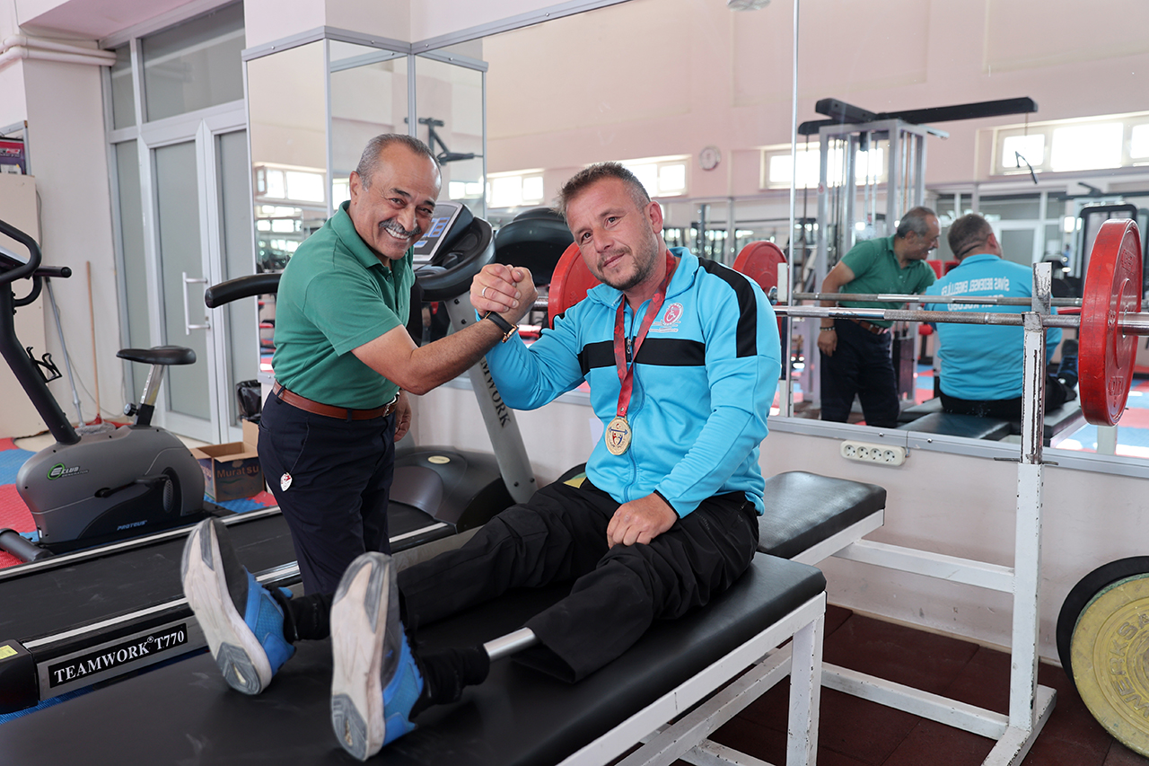 Sivaslı sporcunun hedefi Avrupa Şampiyonluğu!