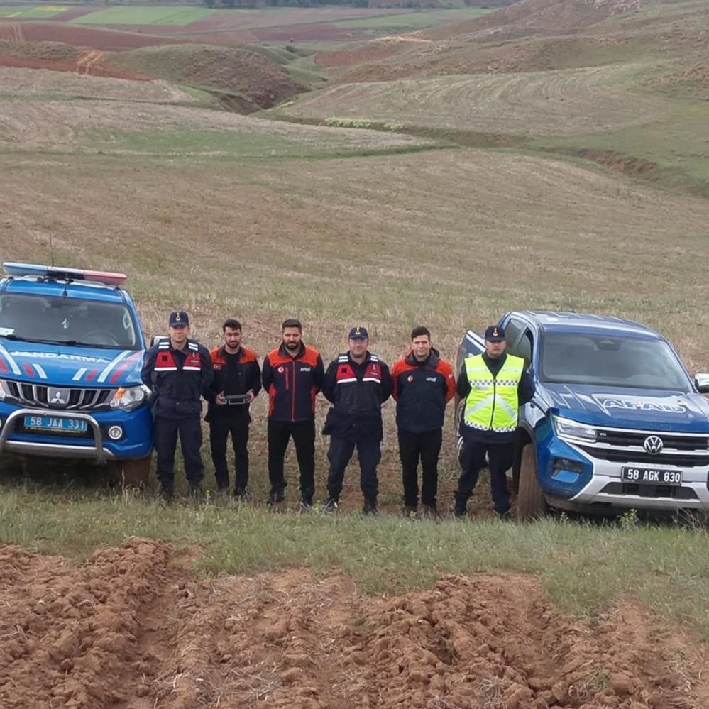 Sivas'ta 9 büyükbaş kayboldu! AFAD ekibi dronla buldu 
