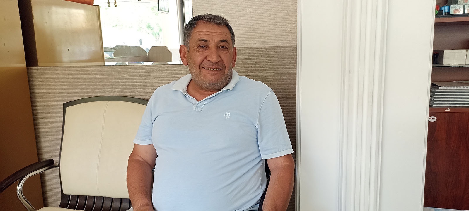 Çiftçinin dağ keçileriyle diyaloğu güldürdü
