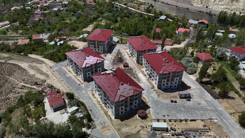Sivas'ta afet konutları hak sahiplerini buldu