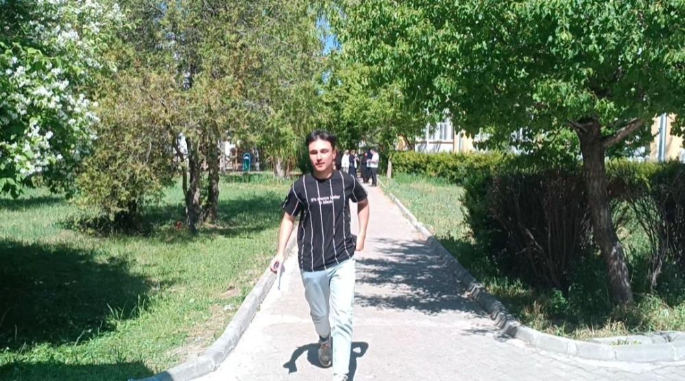 Sivas polisi yine öğrencilerin imdadına yetişti 
