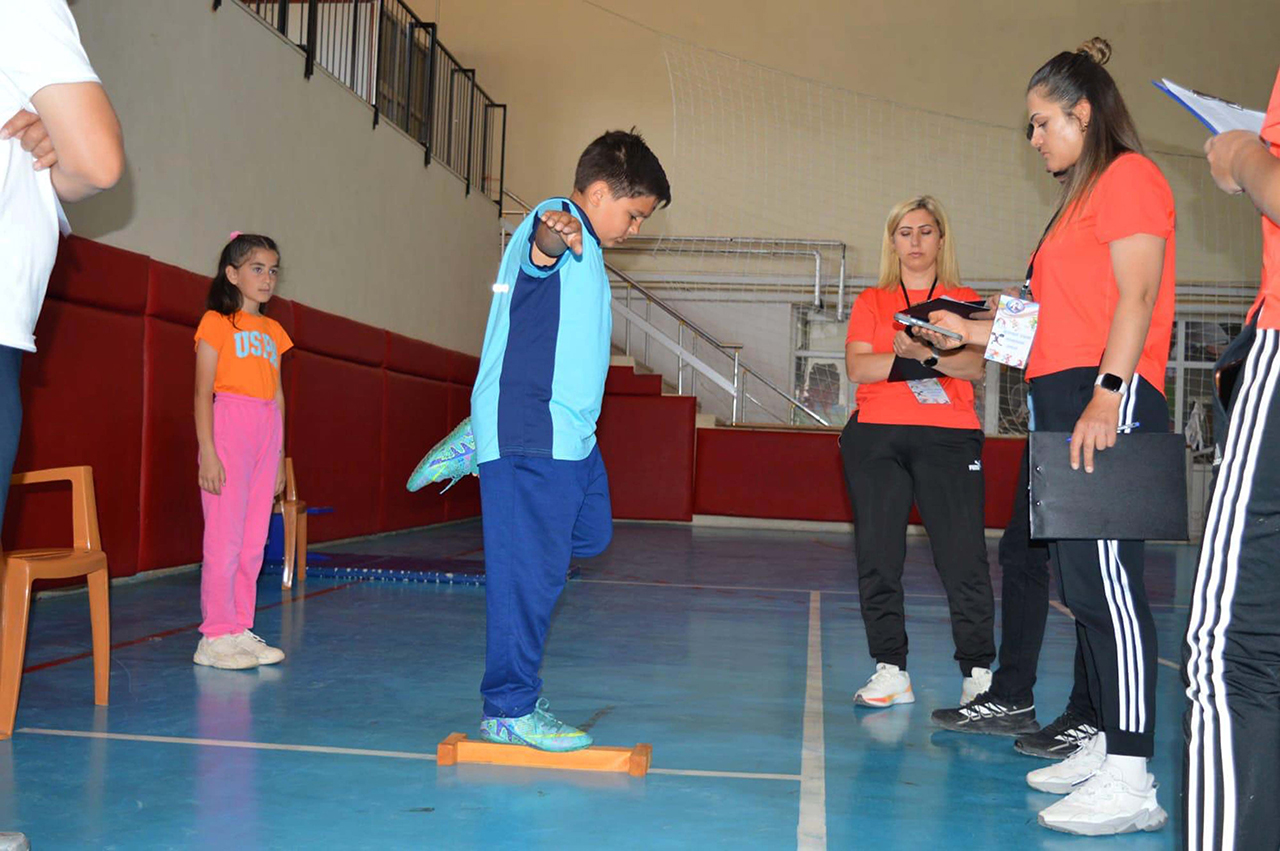Ahmet Ayık Spor Ortaokulu'na yoğun talep