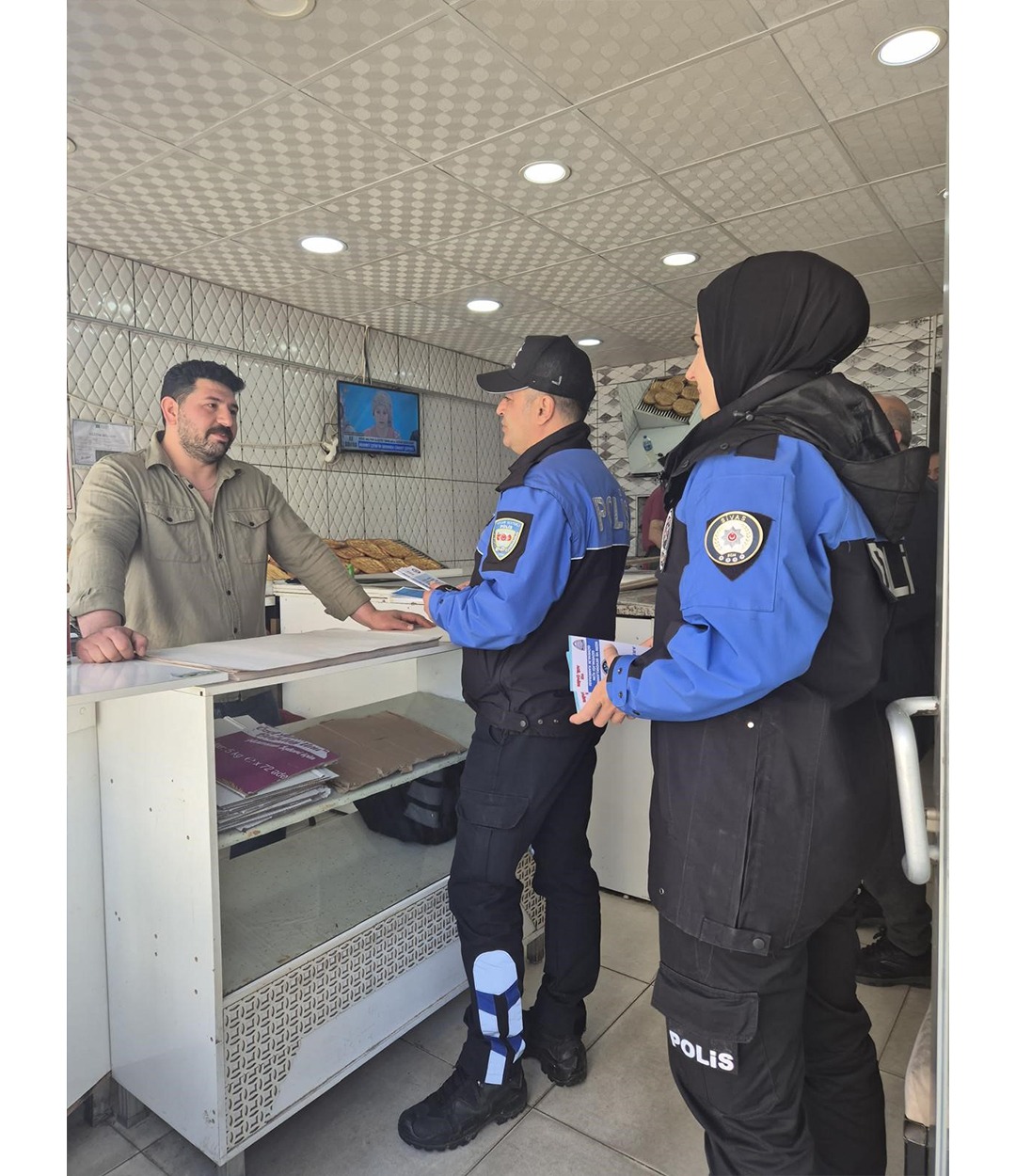 Sivas’ta Güvenlik için Kapı Kapı Bilgilendirme