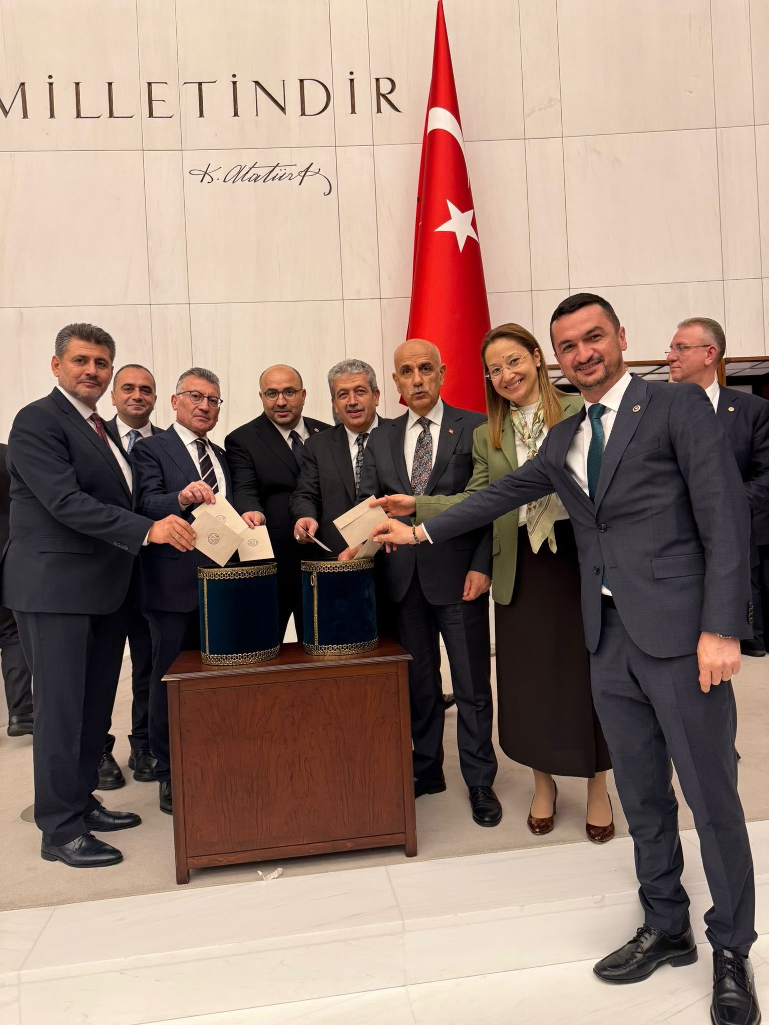 Sivaslı vekil Güler'den TBMM Başkanı Kurtulmuş'a tebrik mesajı! 