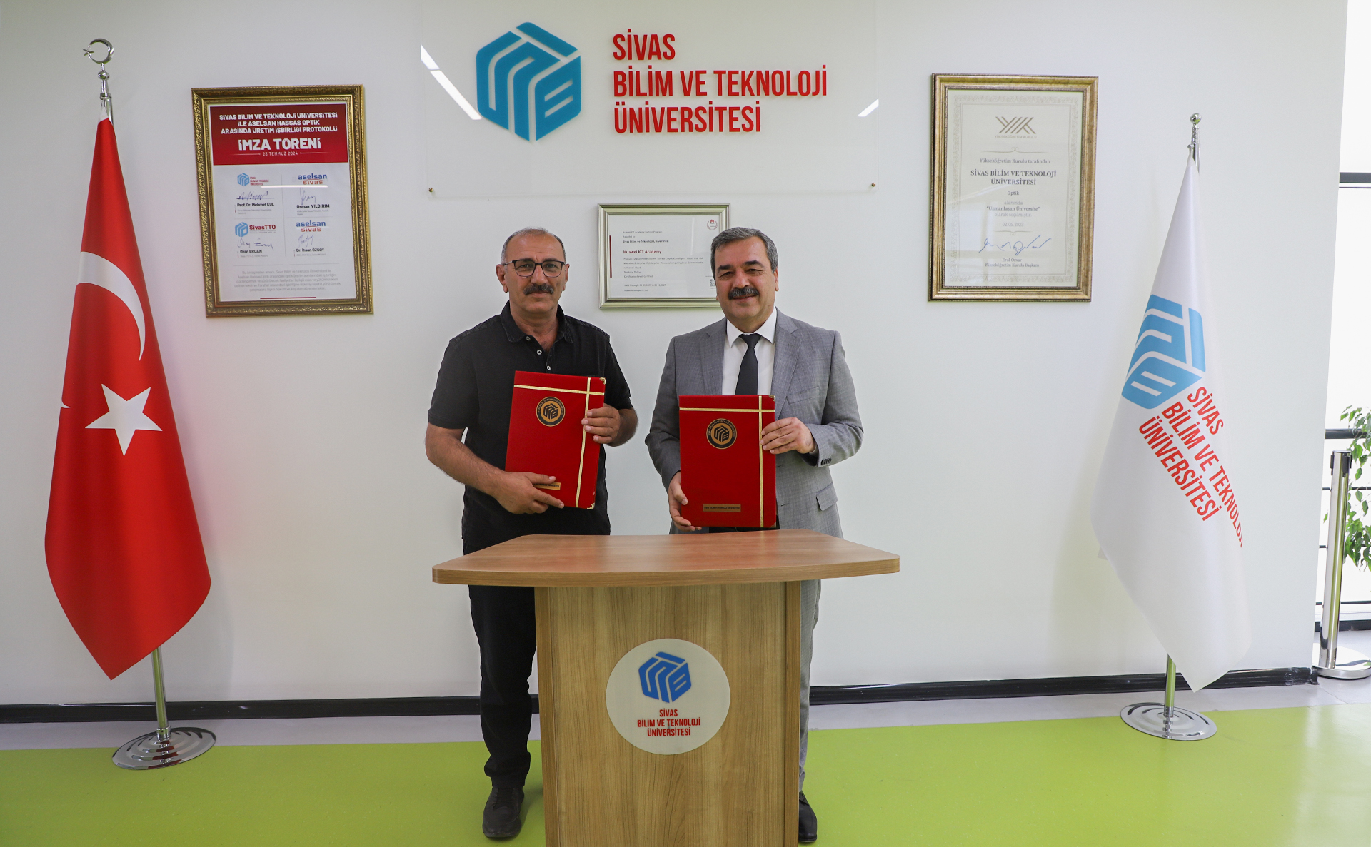 Tarımsal AR-GE’ye Güç Katacak! SBTÜ’ye Modern Zirai Cihazlar Hibe Edildi