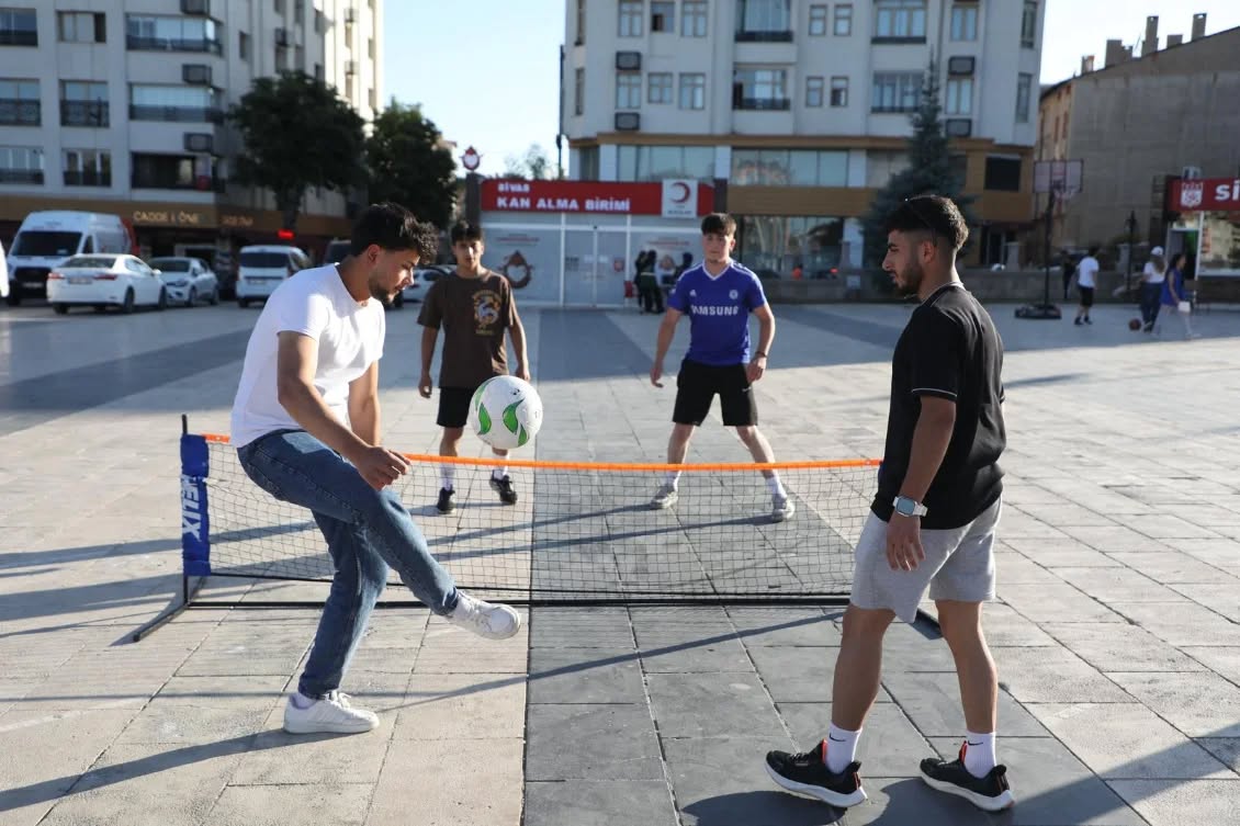 Sivas, sağlıklı nesiller için sahada