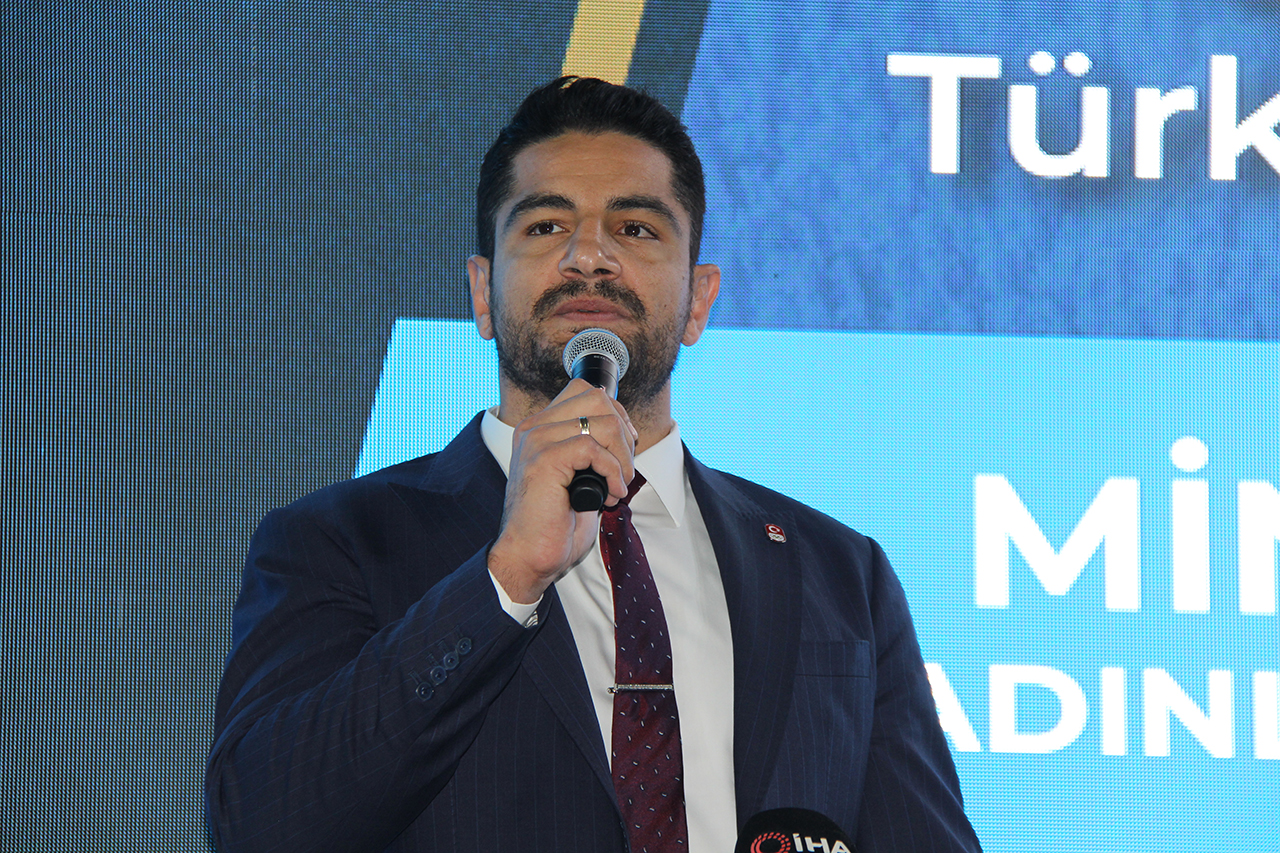 Taha Akgül’den Sivas’ta tam not! “Şampiyona Sivas’a Yakıştı”