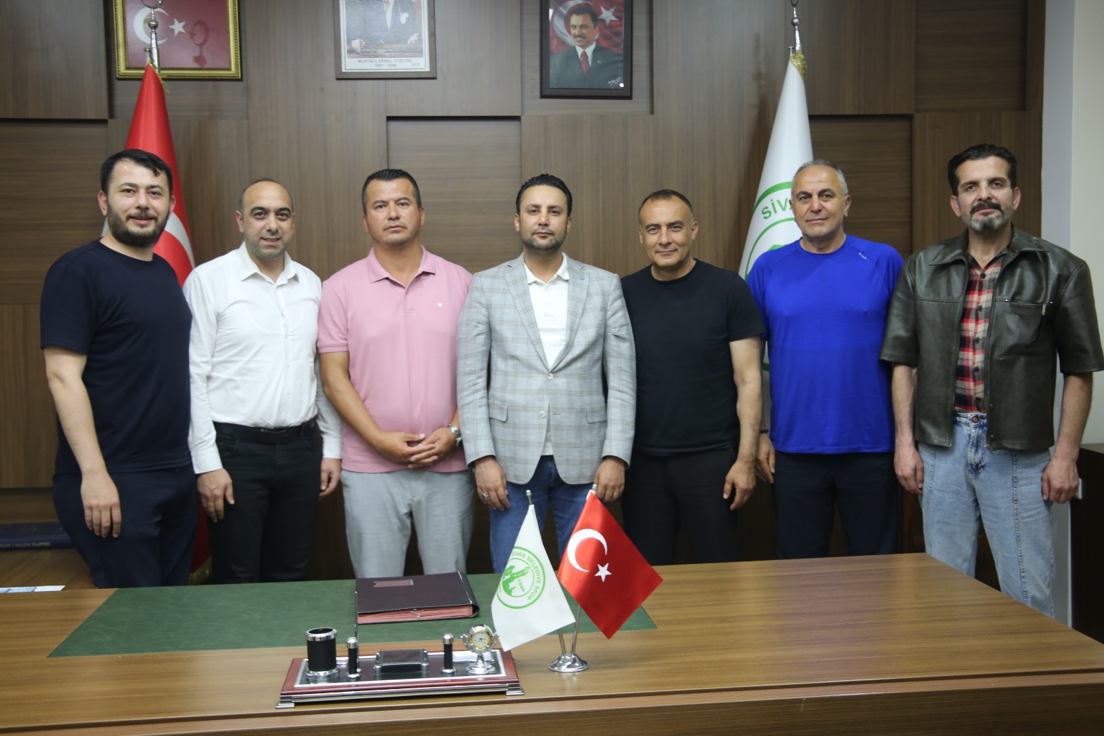  Sivas Gücü Belediyespor'un teknik direktörü belli oldu! 